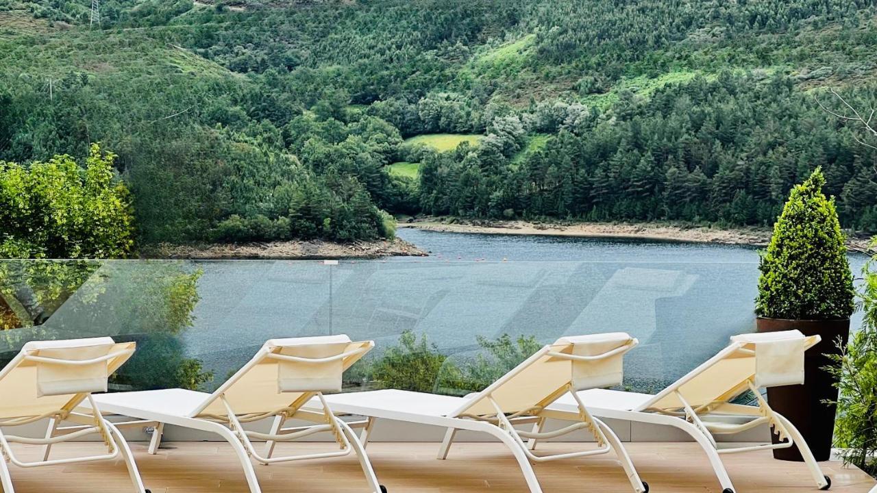 Geres Emblematico - Piscina & Jacuzzi Villa Venda Nova (Villa Real)