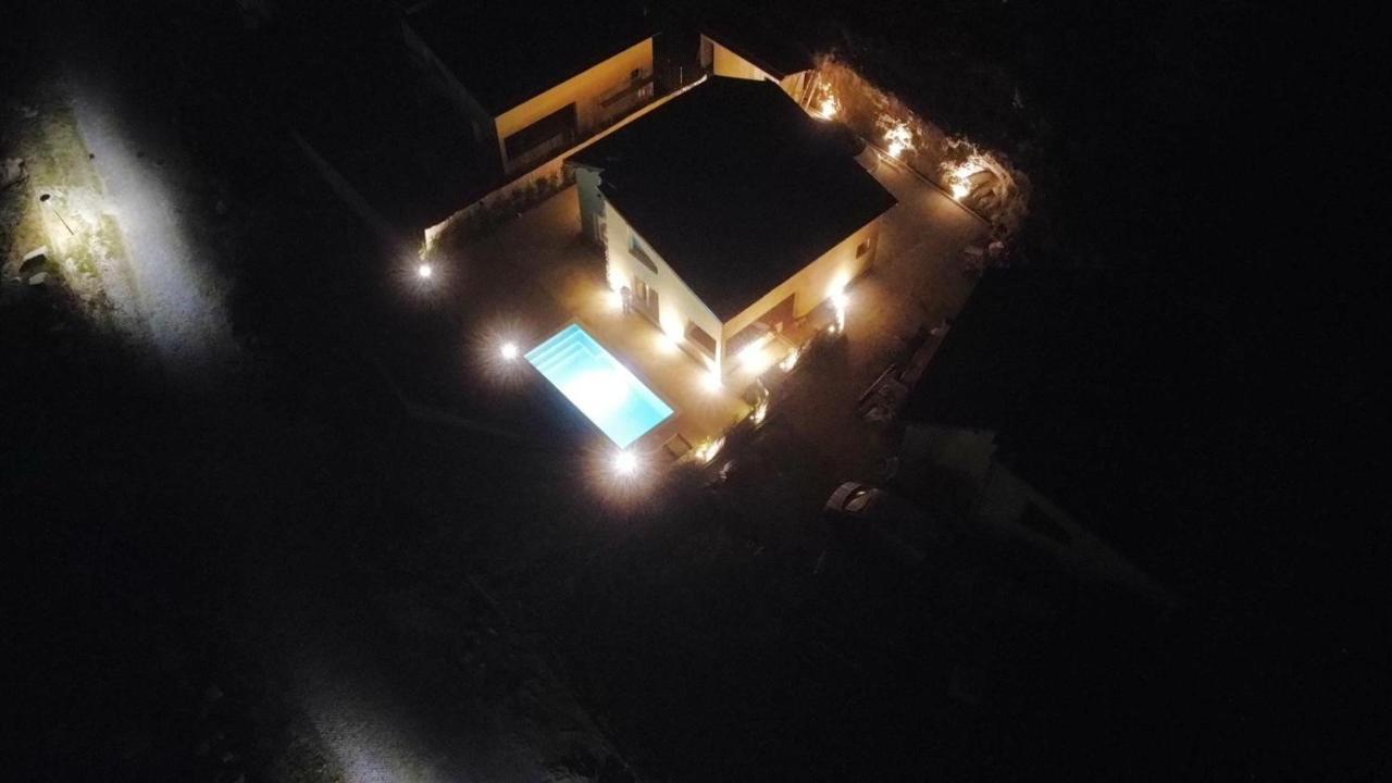 Geres Emblematico - Piscina & Jacuzzi * Venda Nova (Villa Real)