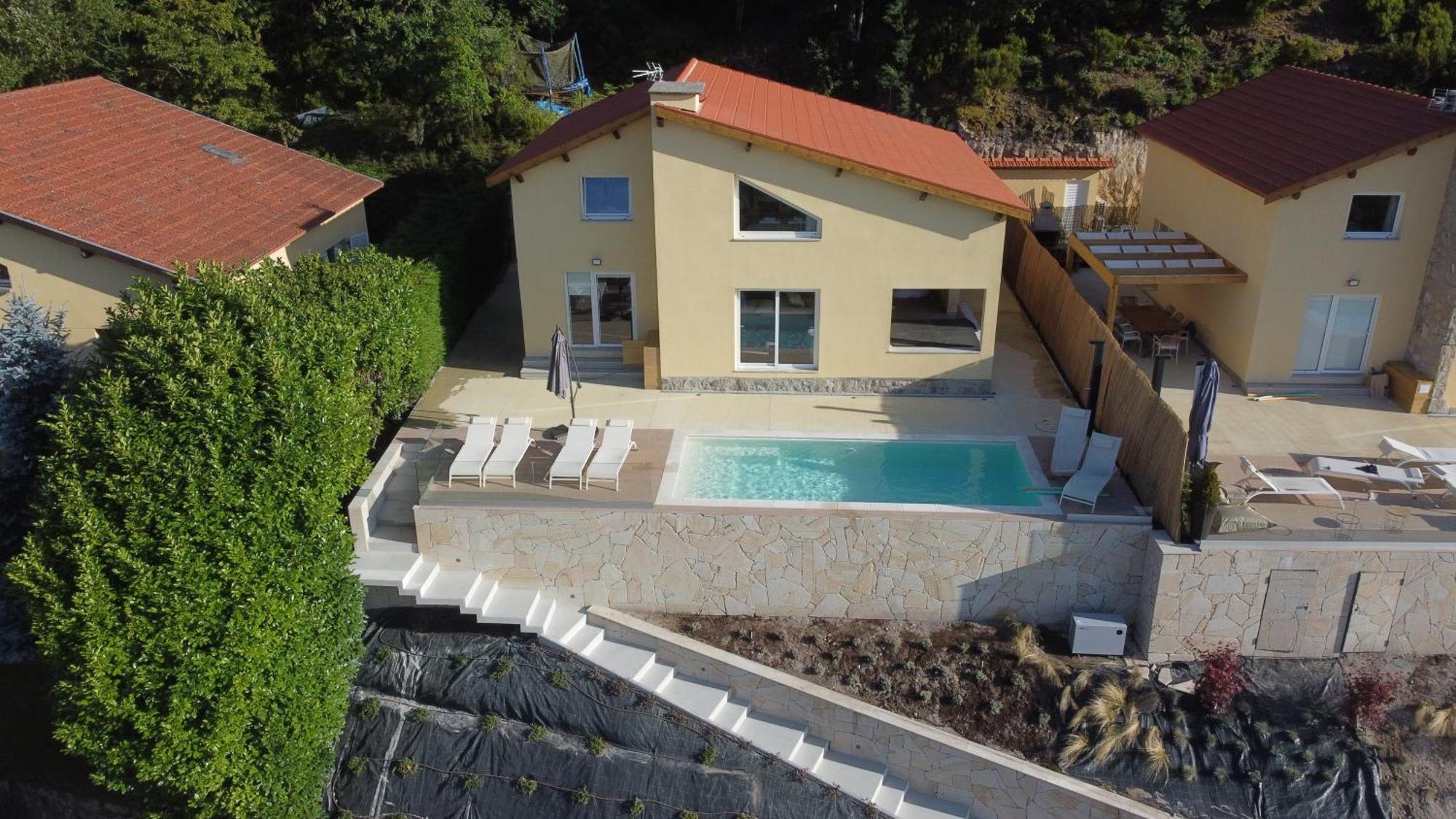 Geres Emblematico - Piscina & Jacuzzi *